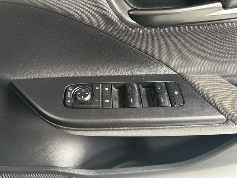 2024 Toyota C-HR - image 16