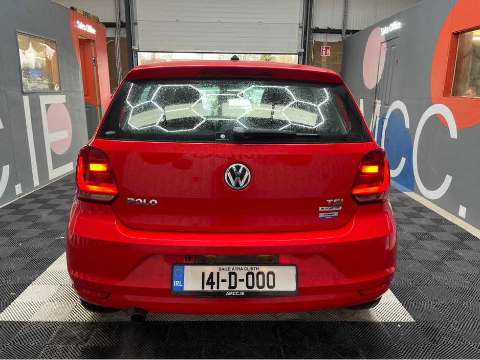 2014 Volkswagen Polo - image 3