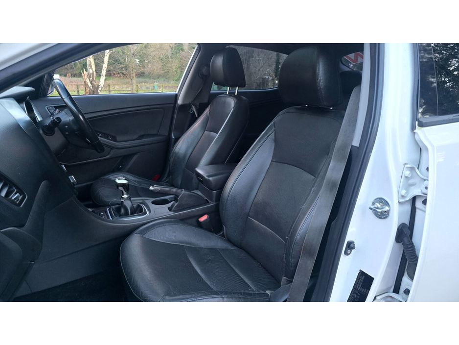 2015 Kia Optima - image 17