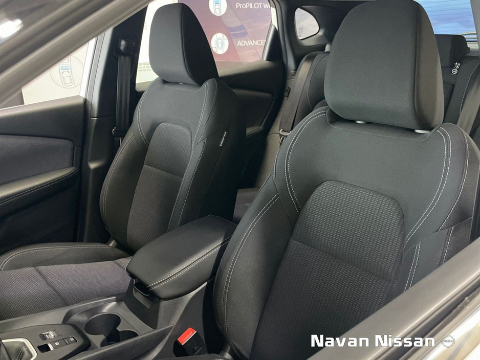 2025 Nissan Qashqai - image 24