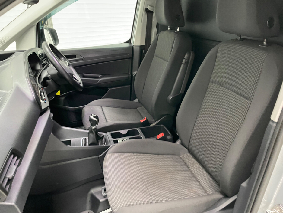 2023 Volkswagen Caddy - image 17