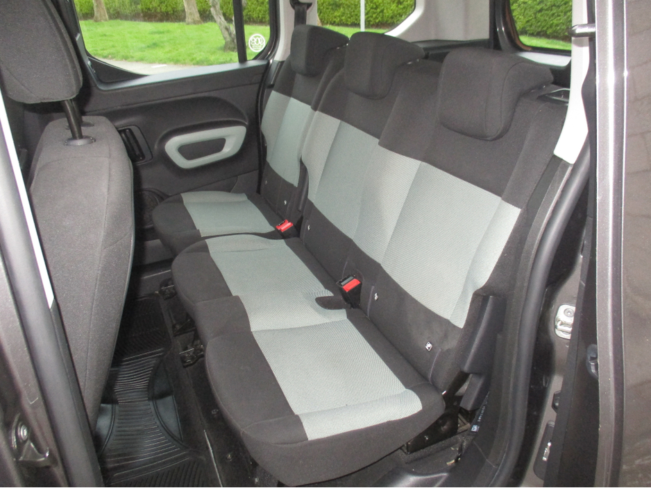 2023 Citroen Berlingo - image 8