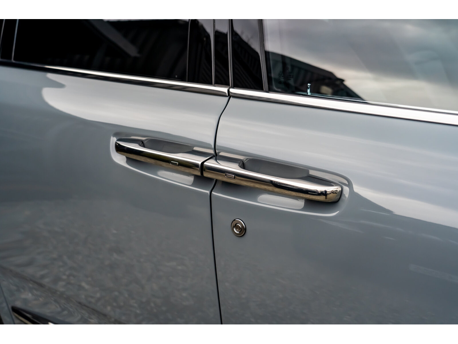 2023 Rolls-Royce Cullinan  €489,950