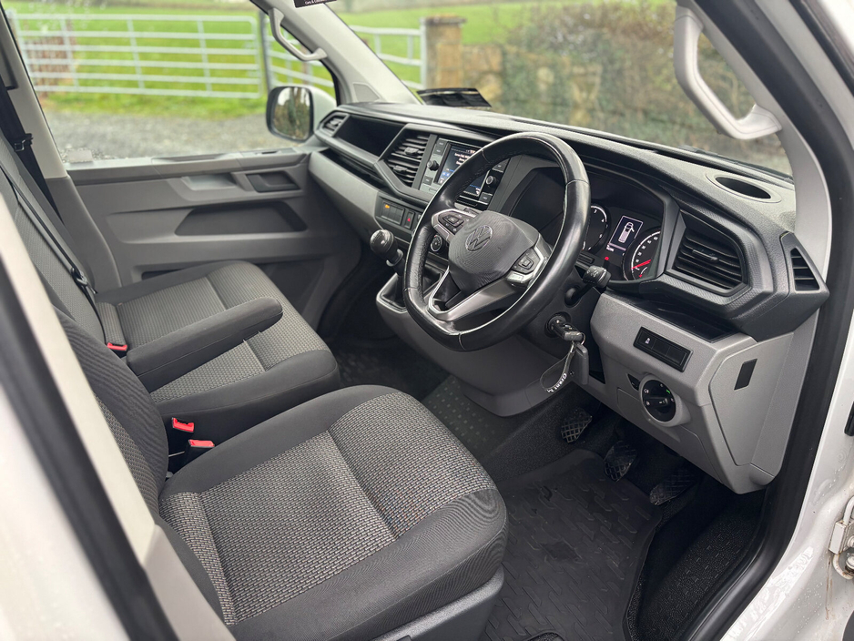 2021 Volkswagen Transporter  €18,998