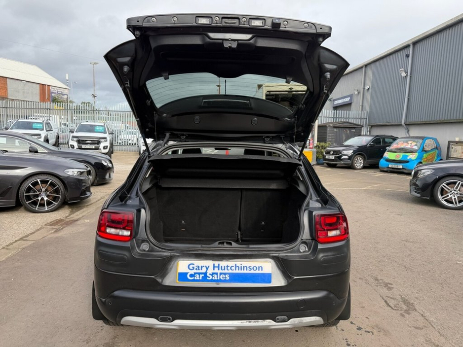 2017 Citroen C4 Cactus - image 37