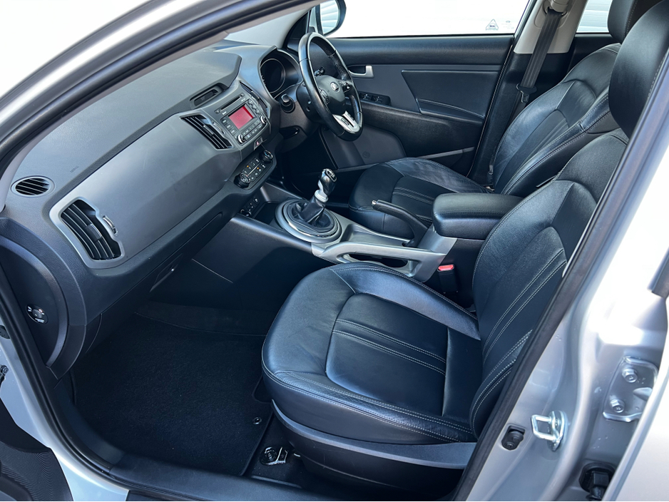 2015 Kia Sportage 1.7 EXL 4DR - LOW KM'S €8,995