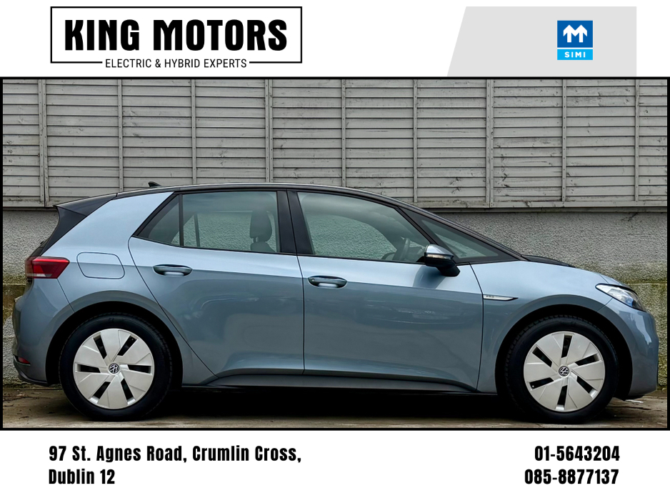 2023 Volkswagen ID.3 - image 2