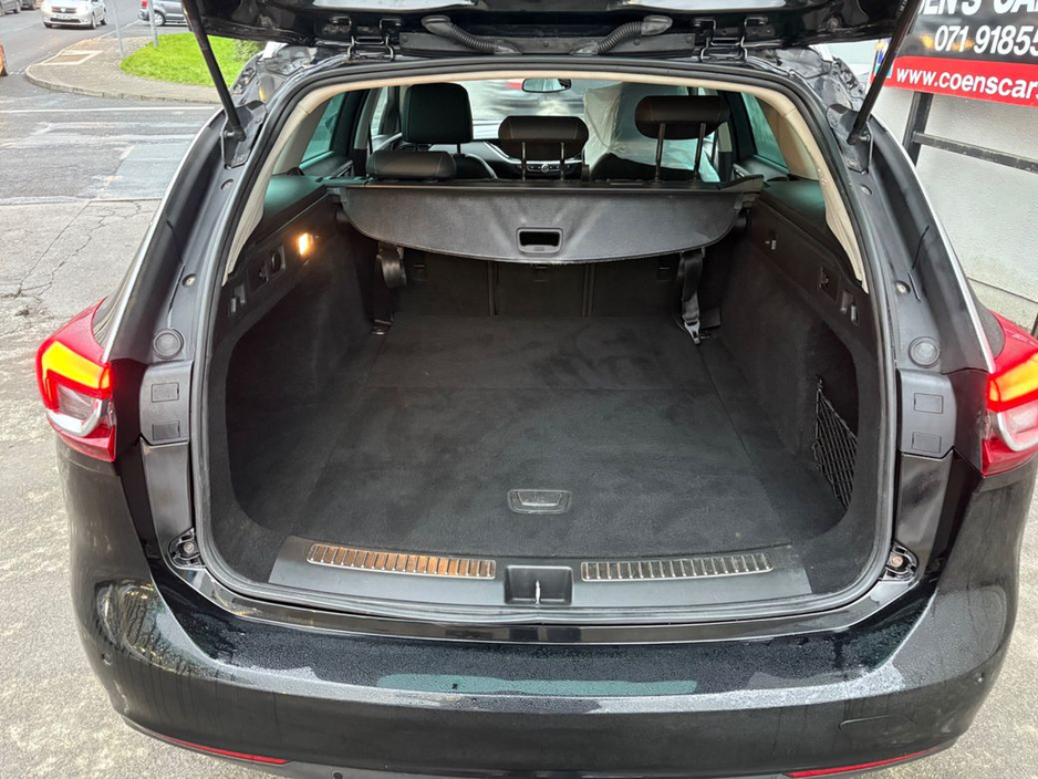 2018 Vauxhall Insignia 1.6 CDTi 136 Elite Nav - Estate €12,990