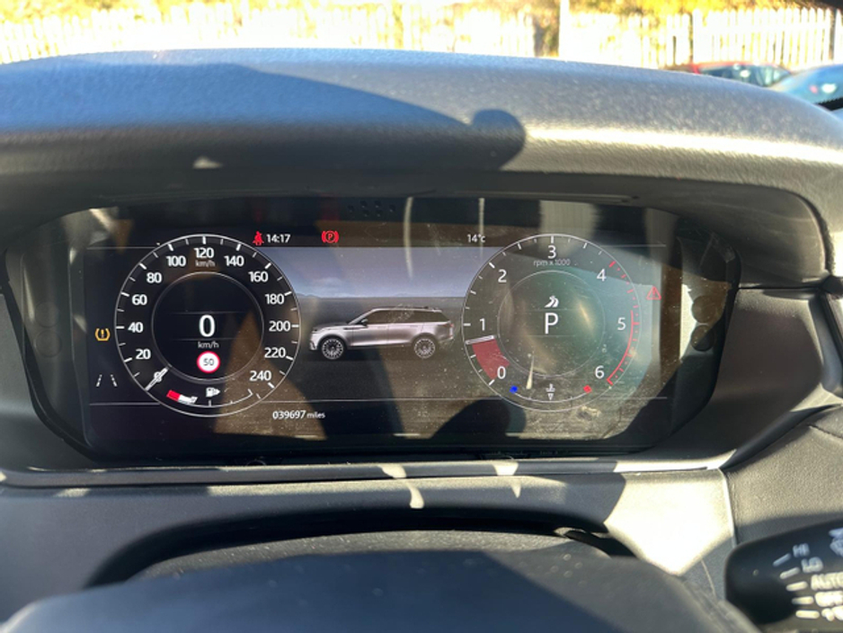 2019 Land Rover Range Rover Velar - image 19