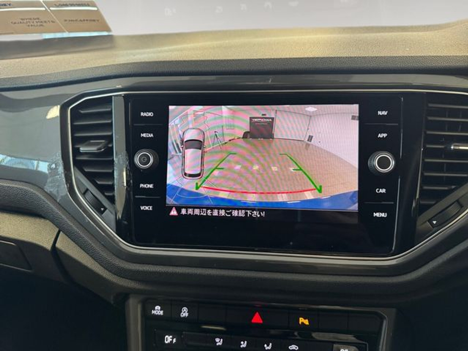 2020 Volkswagen T-Roc - image 14