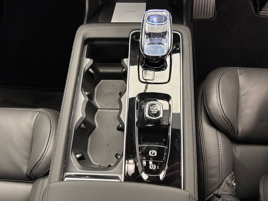 2026 Volvo XC90 - image 16