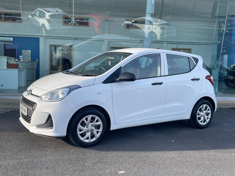 2019 Hyundai i10 - image 2