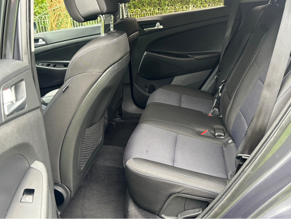 2017 Hyundai Tucson - image 9