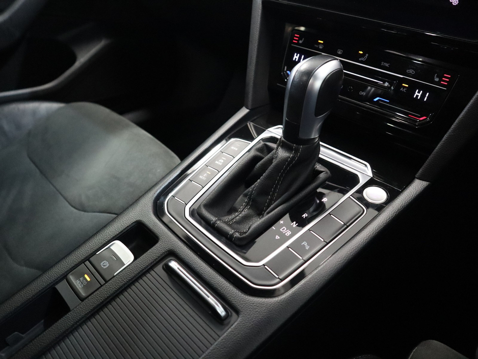 2022 Volkswagen Arteon *9* R LINE TSI PHEV S- DSG €29,995