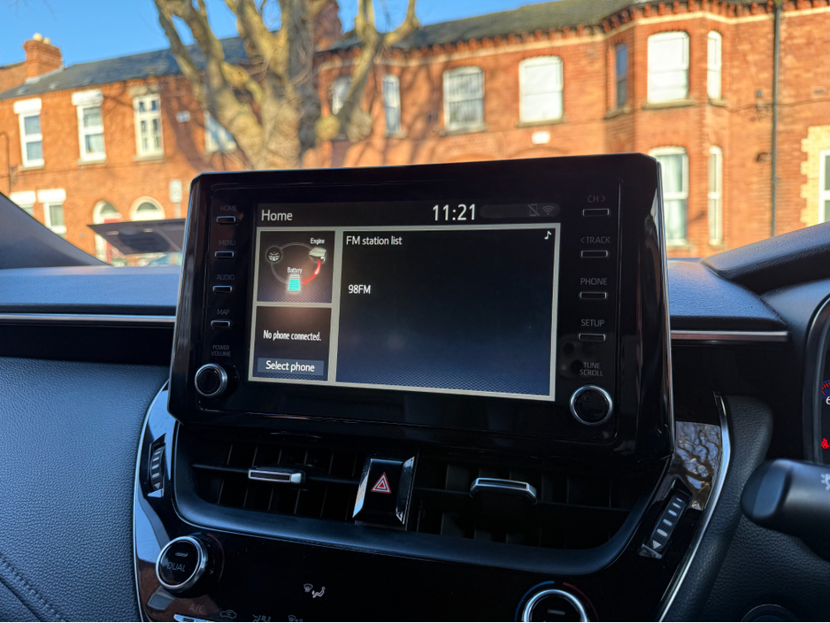 2022 Toyota Corolla 1.8 Hybrid Luna, New Nct 01/2028, Full Service History (16 Stamps!), Reversing Camera, Bluetooth, Cruise Control, Lane Assist, A/C, Alloys, Parking Sensors, 5 Door, Finance Available, Service Included €15,750