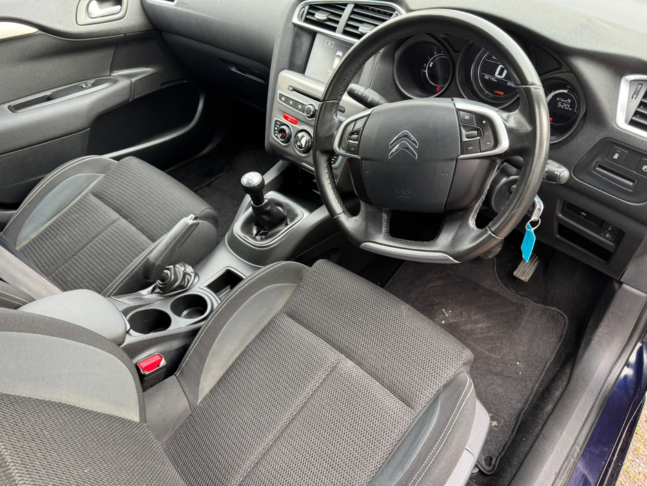 2016 Citroen C4 - image 8