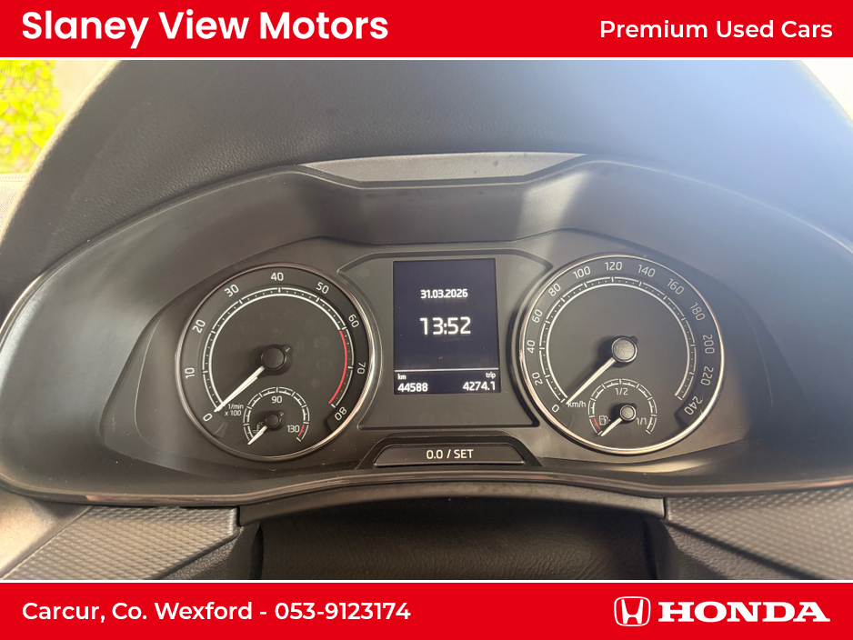 2022 Skoda Scala - image 9