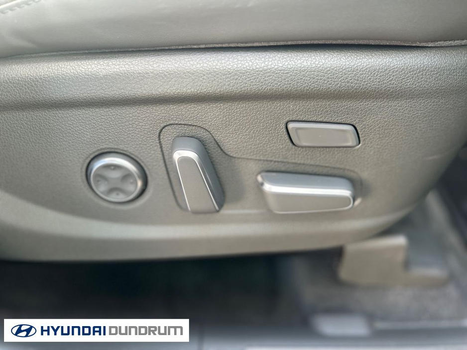 2023 Hyundai Santa Fe - image 31