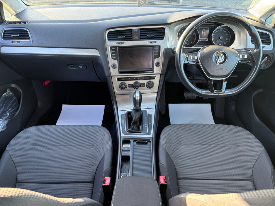 2014 Volkswagen Golf  €12,490