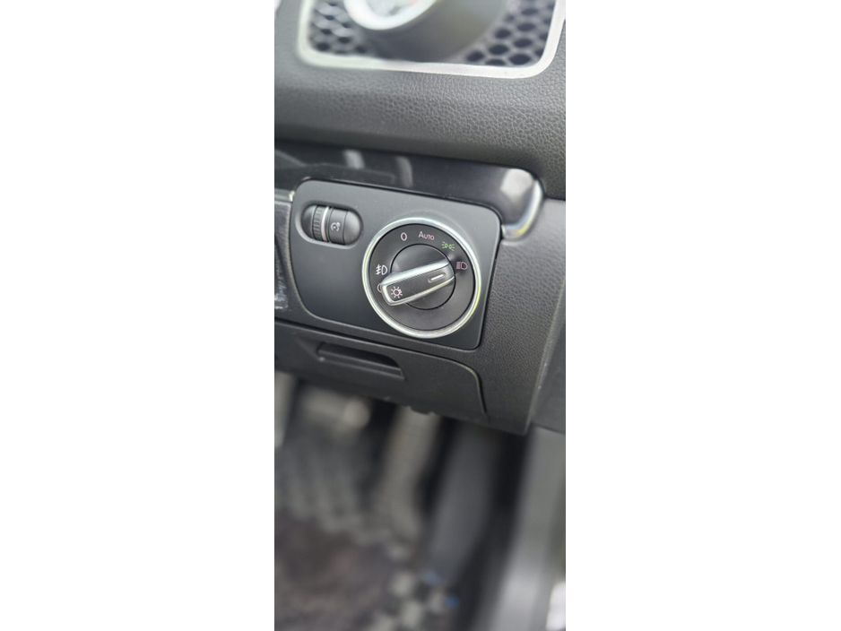 2010 Volkswagen Golf  €11,950