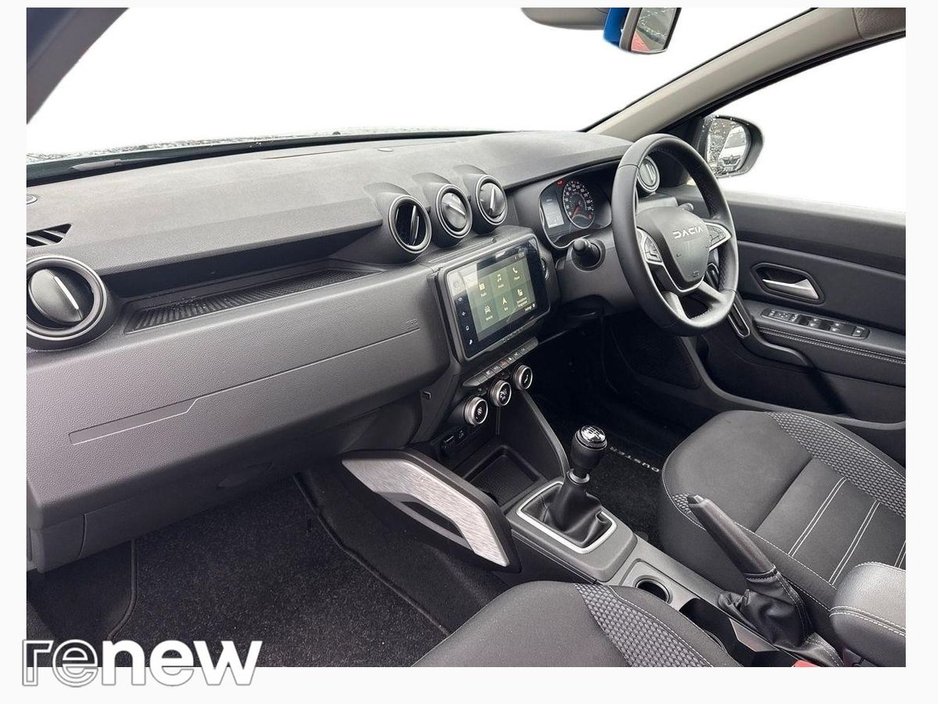 2024 Dacia Duster - image 5