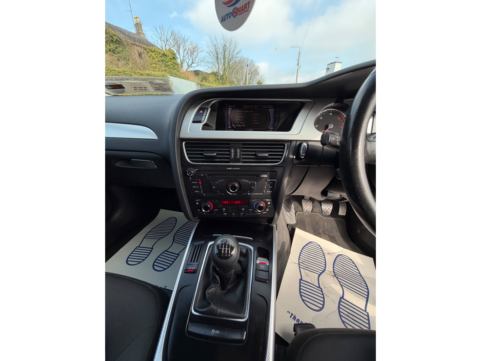 2012 Audi A4 - image 22