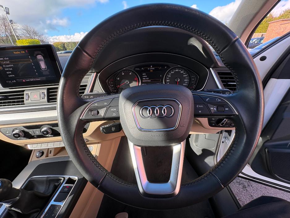 2018 Audi Q5 - image 18