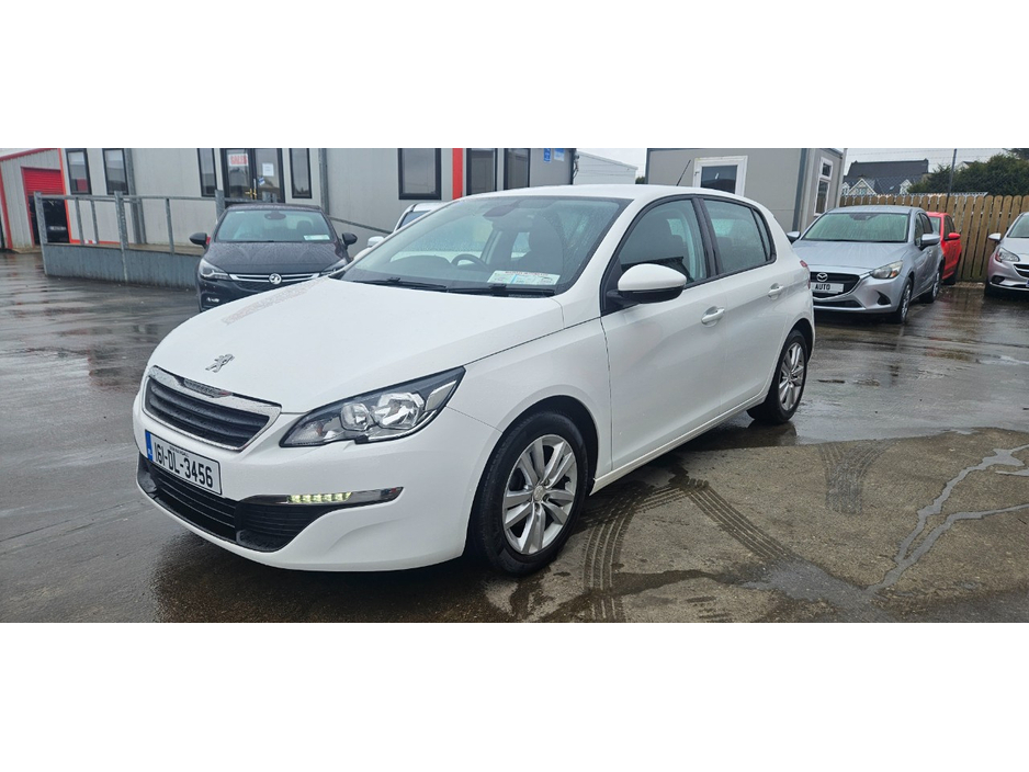 2016 Peugeot 308 - image 16