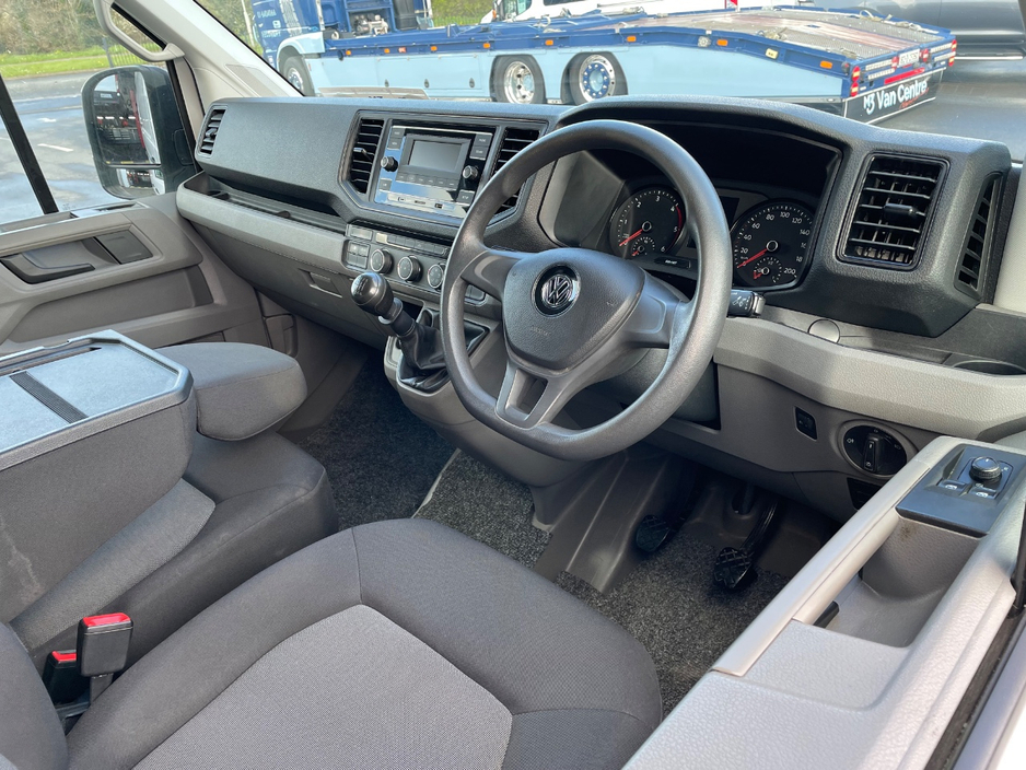 2022 Volkswagen Crafter - image 11