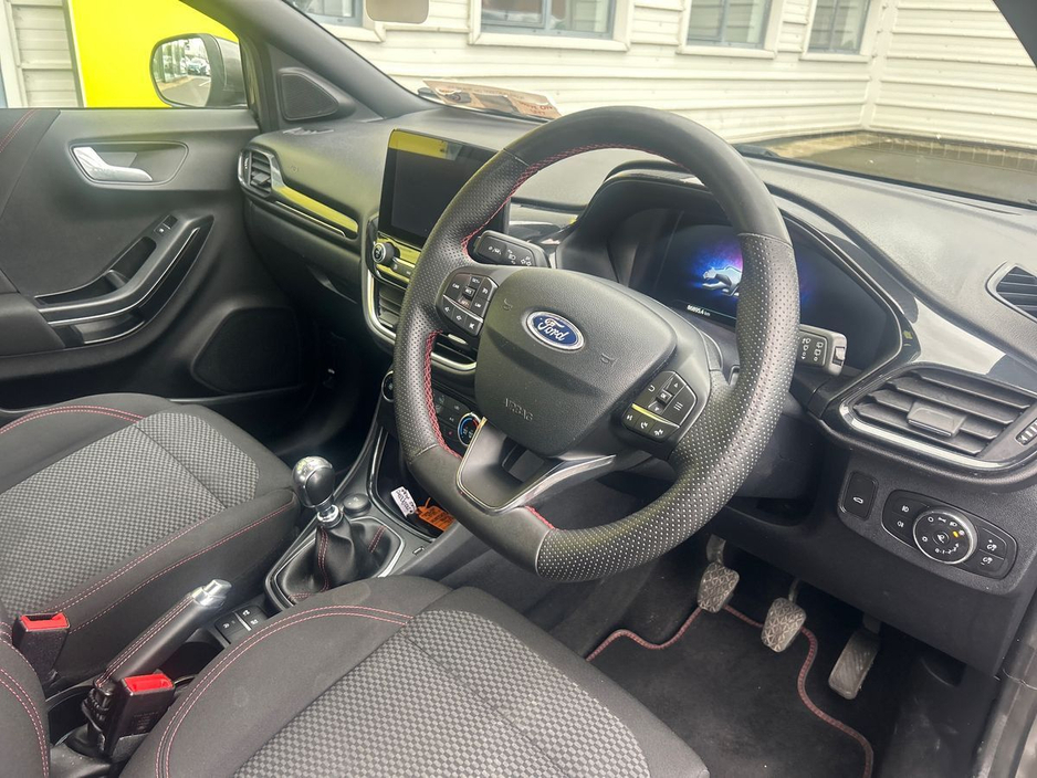 2023 Ford Puma - image 5