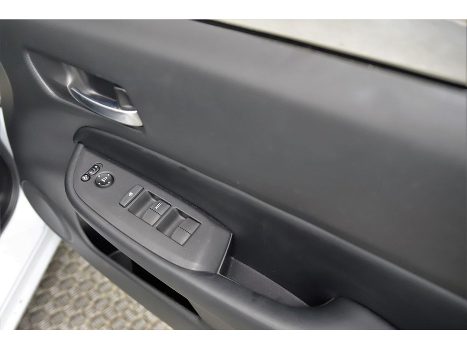 2020 Honda Fit 1.5 HEV E-CVT *9"ANDROID CAR PLAYER*PARK SENSORS*REVERSE CAM* €16,280