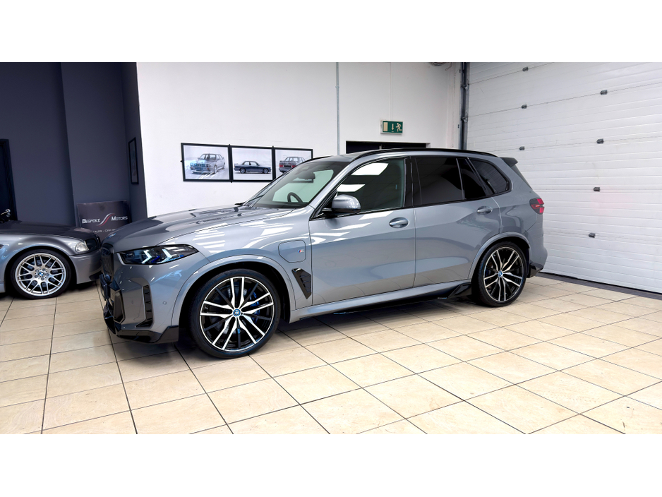 2025 BMW X5 50E MSPORT PRO €98,950