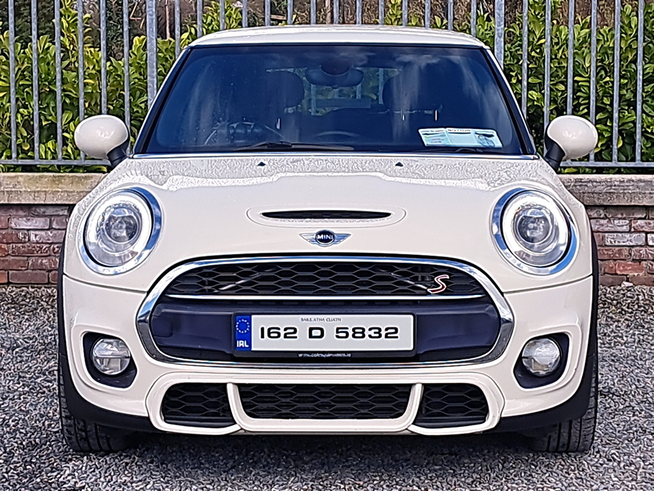 2016 MINI Cooper S - image 6