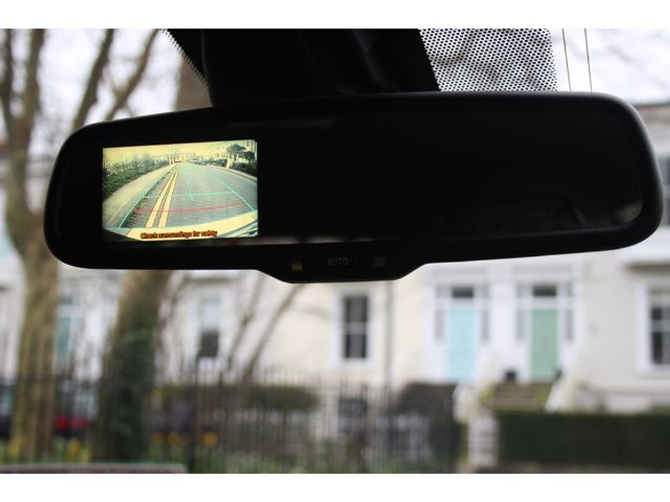 2013 Lexus CT 200 h - image 17