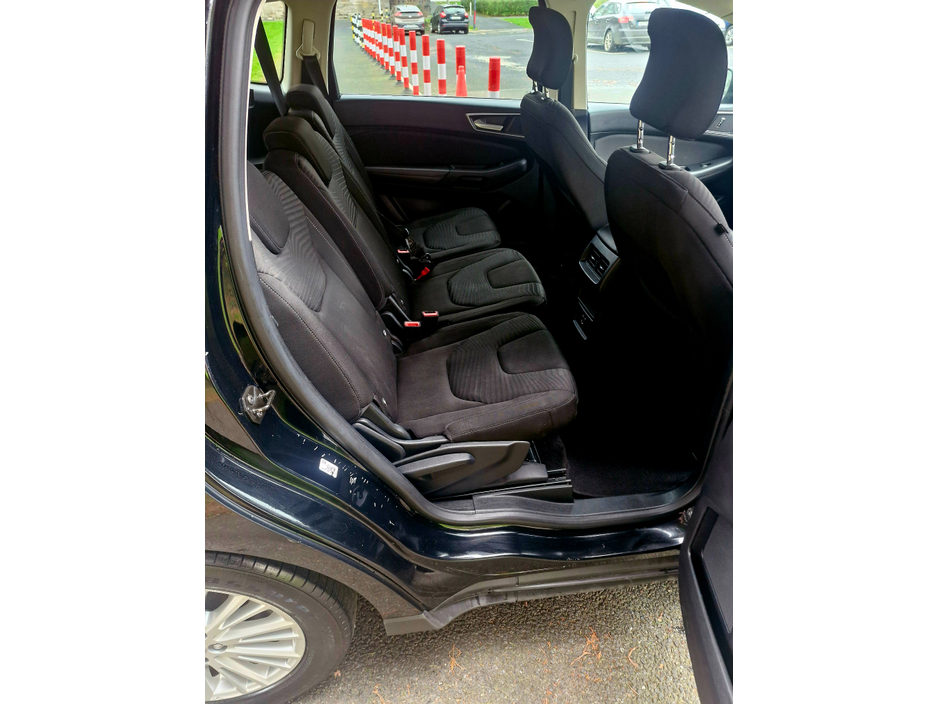 2017 Ford S-Max - image 12