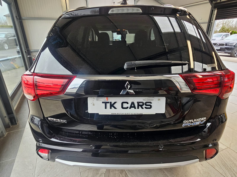 2018 Mitsubishi Outlander - image 6