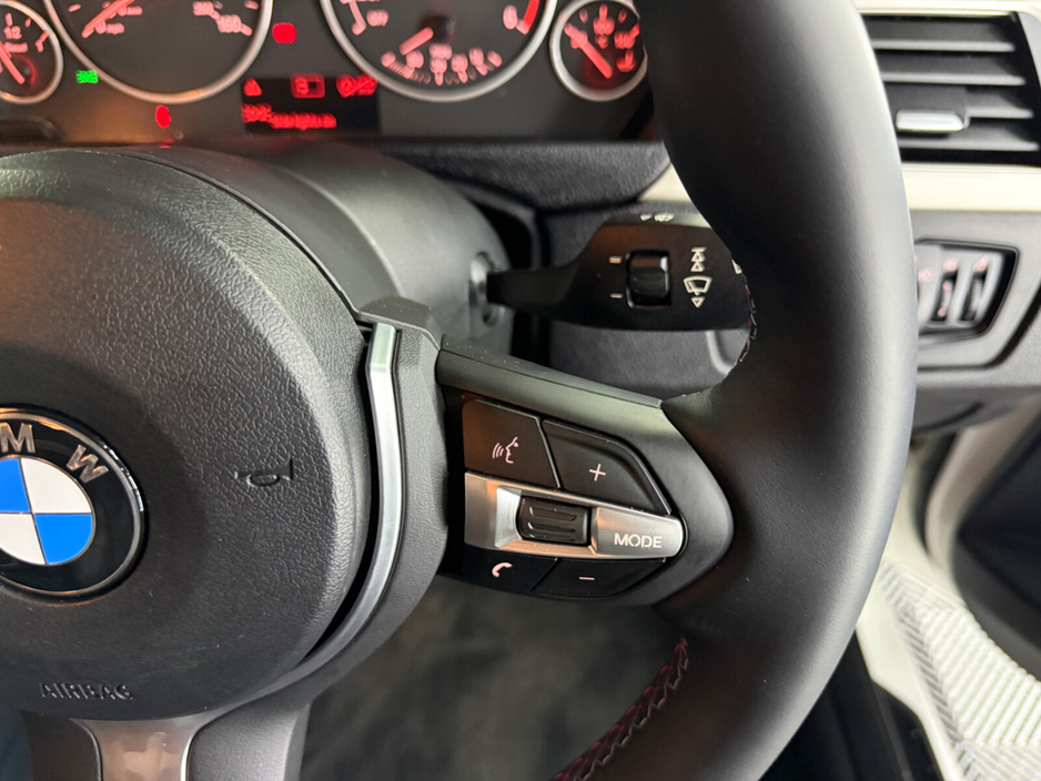 2016 BMW 3 Series - image 26