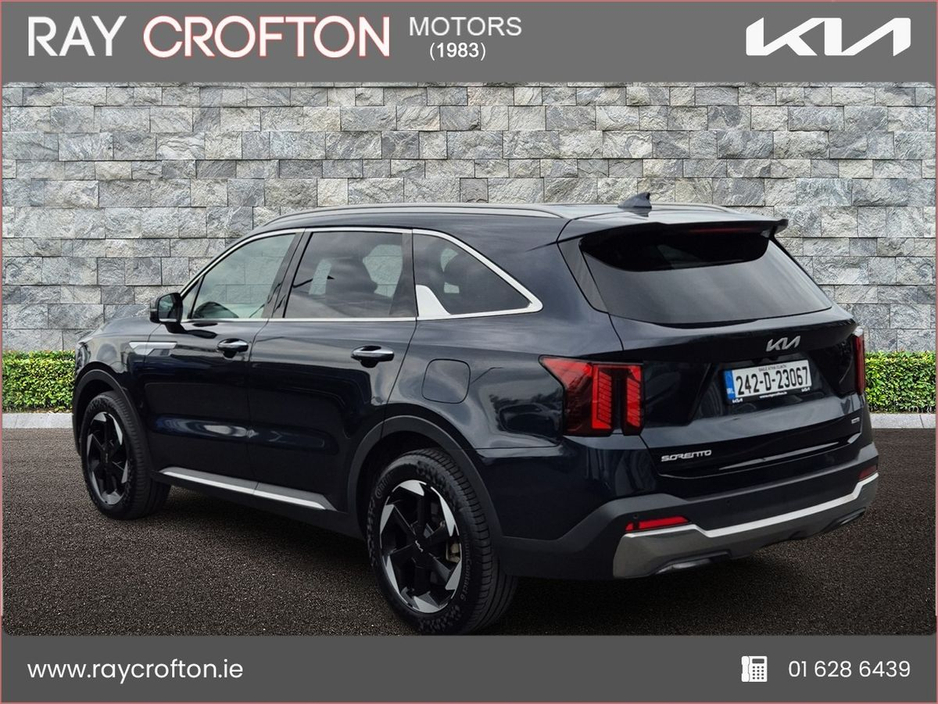 2024 Kia Sorento - image 3