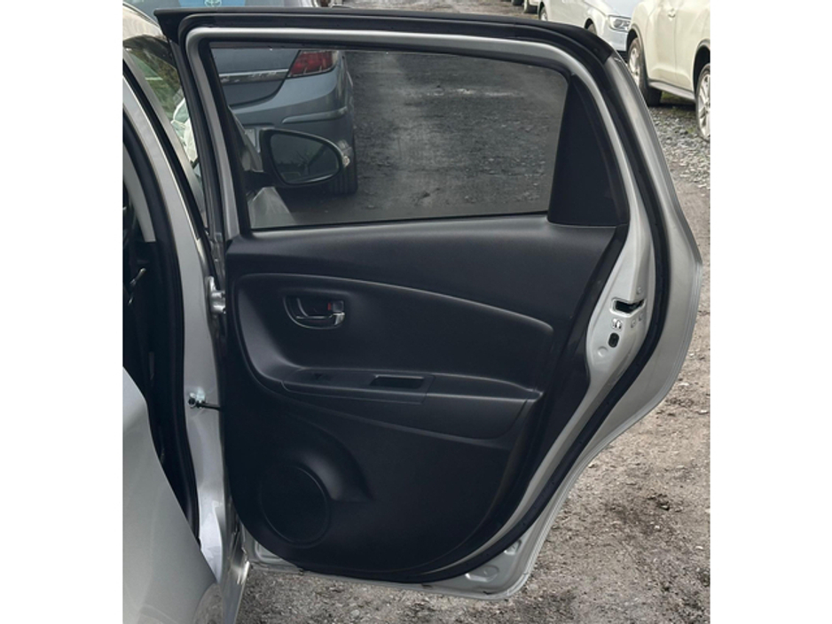 2019 Toyota Vitz - image 13