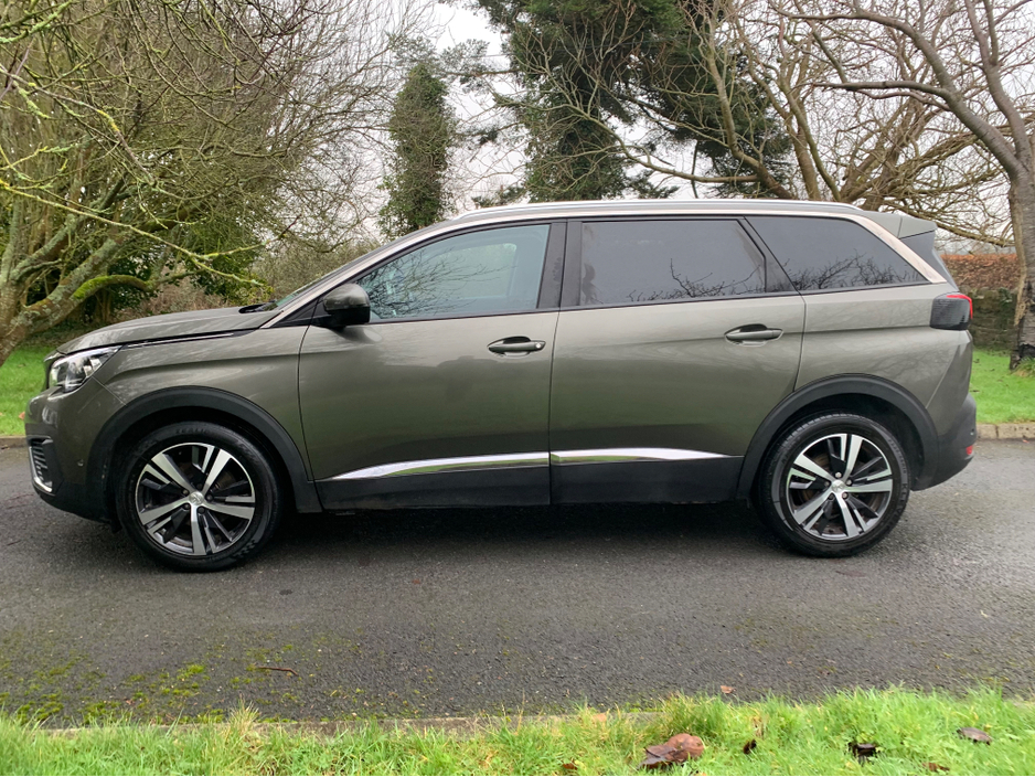 2019 Peugeot 5008 1.5 ALLURE BLUE HDI 130HP S/S 5DR €18,995