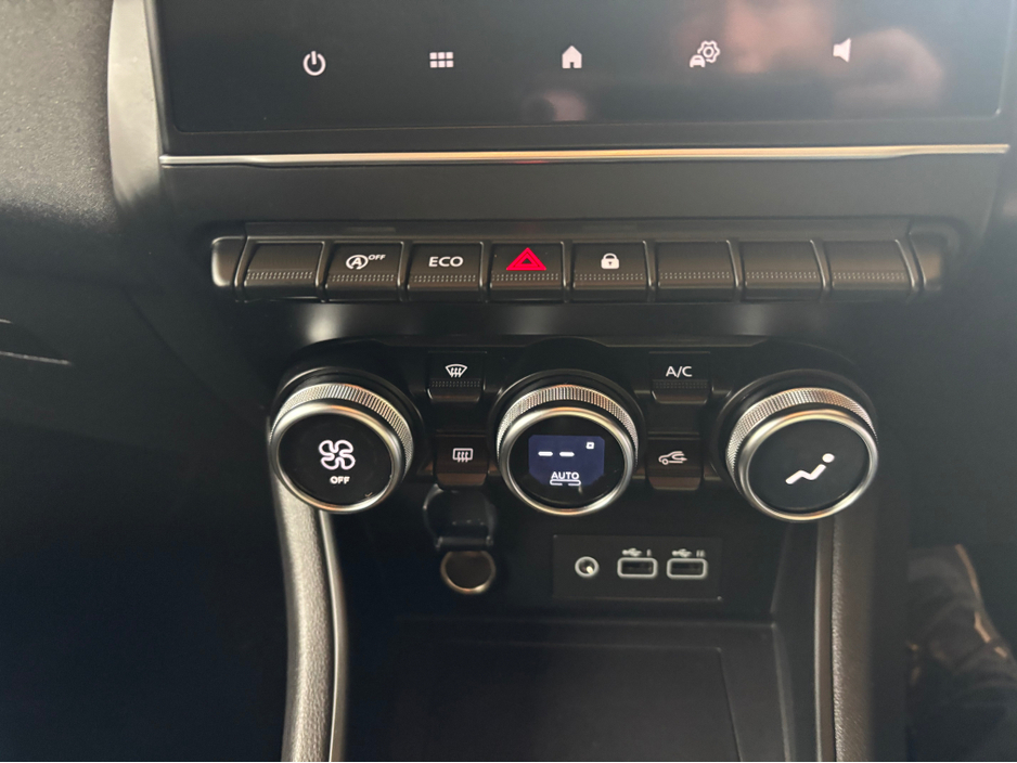 2023 Renault Captur - image 13