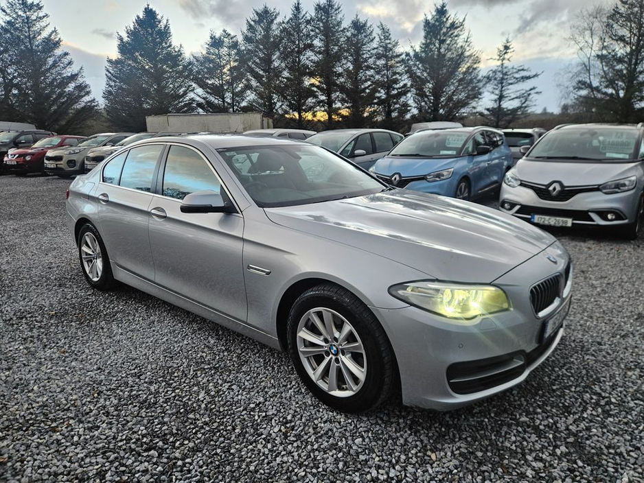 2015 BMW 5 Series - image 7