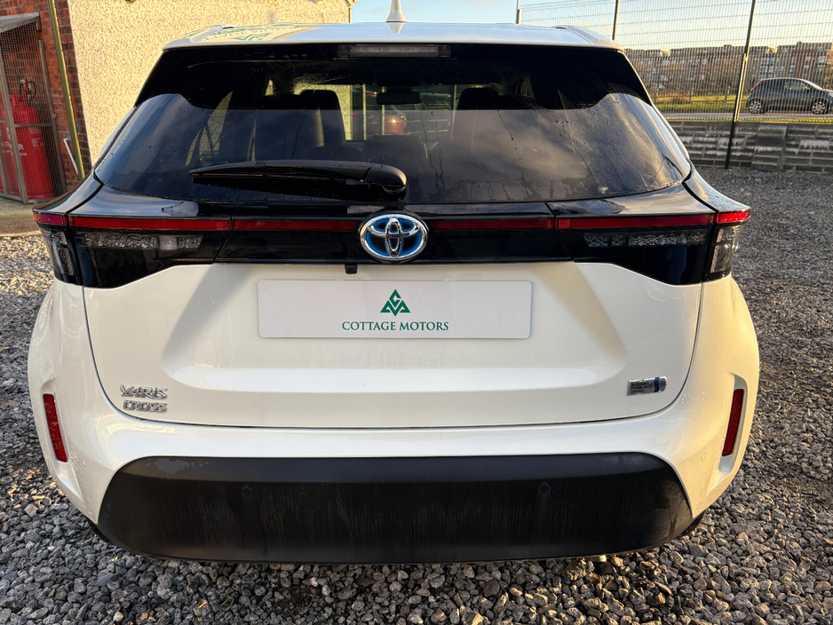 2022 Toyota Yaris Cross  €26,950