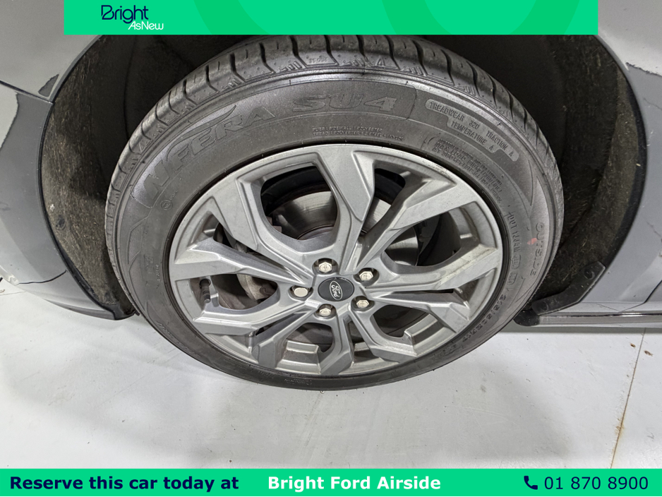 2023 Ford Focus - image 12