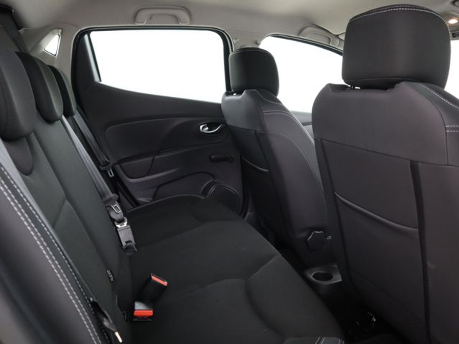 2019 Renault Clio - image 12