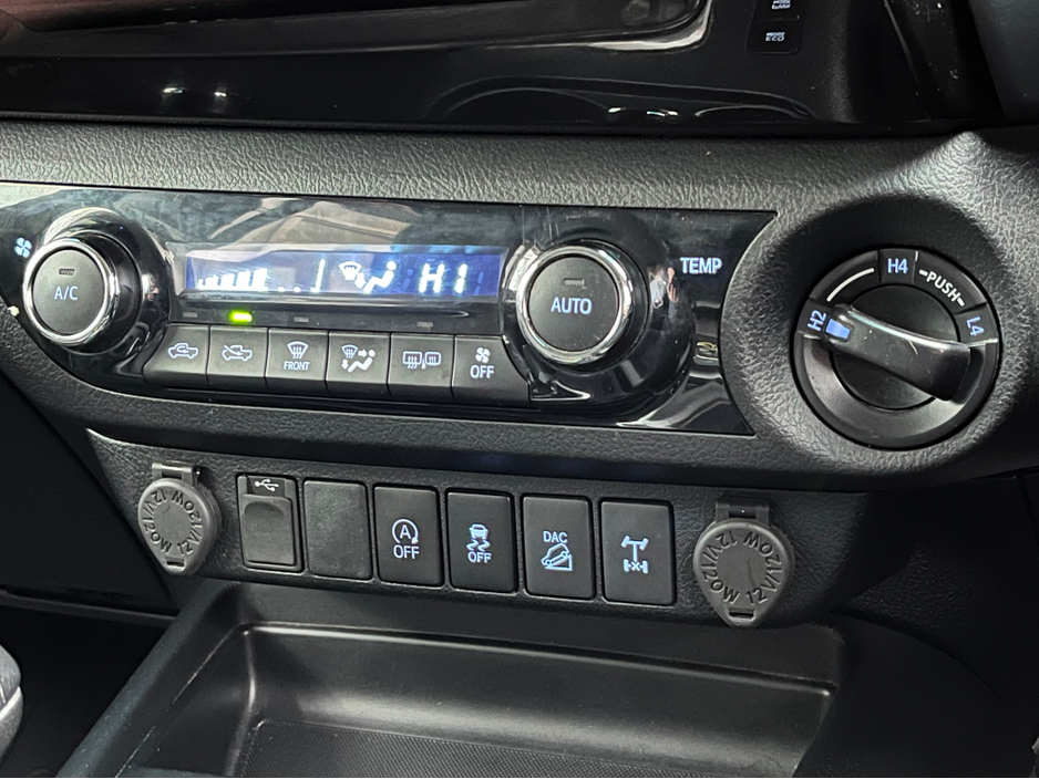 2020 Toyota Hilux 2.4 INVIN D-4D 4WD DCB 4 4DR