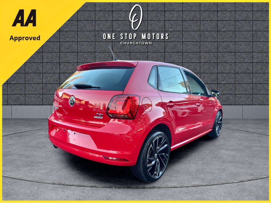 2016 Volkswagen Polo *HIGHLINE* 35,000KMS / LEATHER / HEATED SEATS / CAMERA / AUTO €13,900