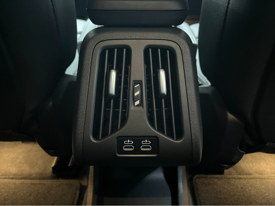 2023 BMW iX1 - image 17