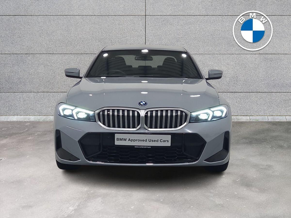 2025 BMW 3 Series - image 16