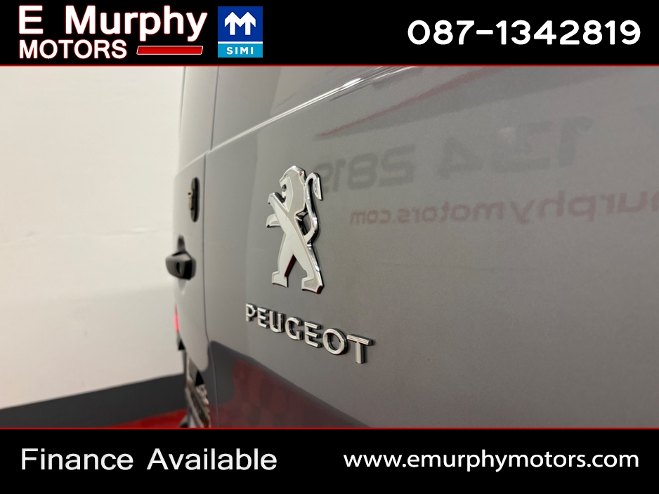 2023 Peugeot Expert - image 27